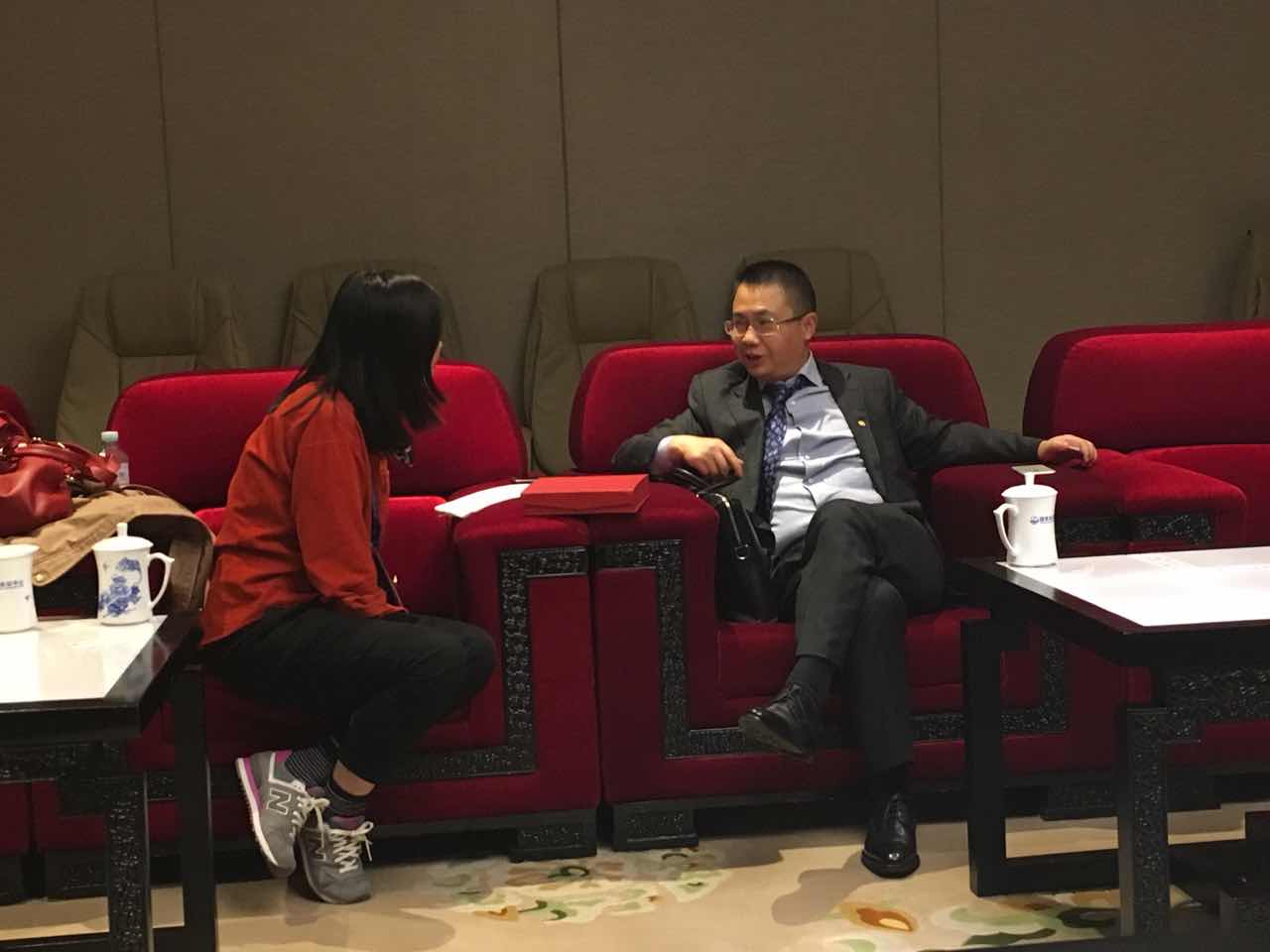 力帆實(shí)業(yè)（集團）股份有限公司總裁牟剛會(huì )后接受記者采訪(fǎng).jpg